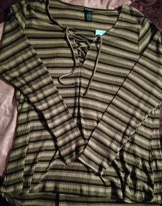 Ribbed lace up stripped long sleeve shirt
